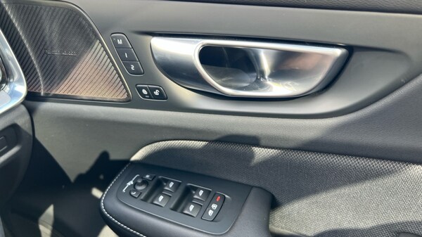 Used Volvo S60 2023 for sale - 75610611: Photo 15