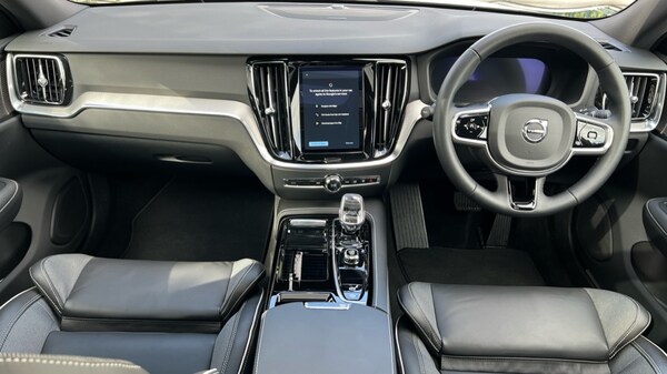 Used Volvo S60 2023 for sale - 75610611: Photo 21