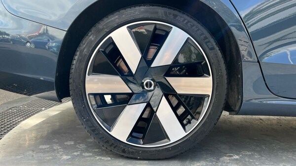 Used Volvo S60 2023 for sale - 75610611: Photo 24