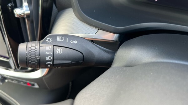 Used Volvo S60 2023 for sale - 75610611: Photo 29