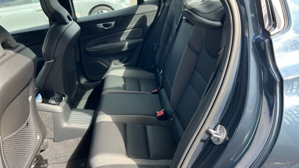 Used Volvo S60 2023 for sale - 75610611: Photo 38