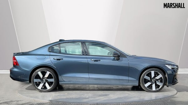 Used Volvo S60 2023 for sale - 75610611: Photo 3