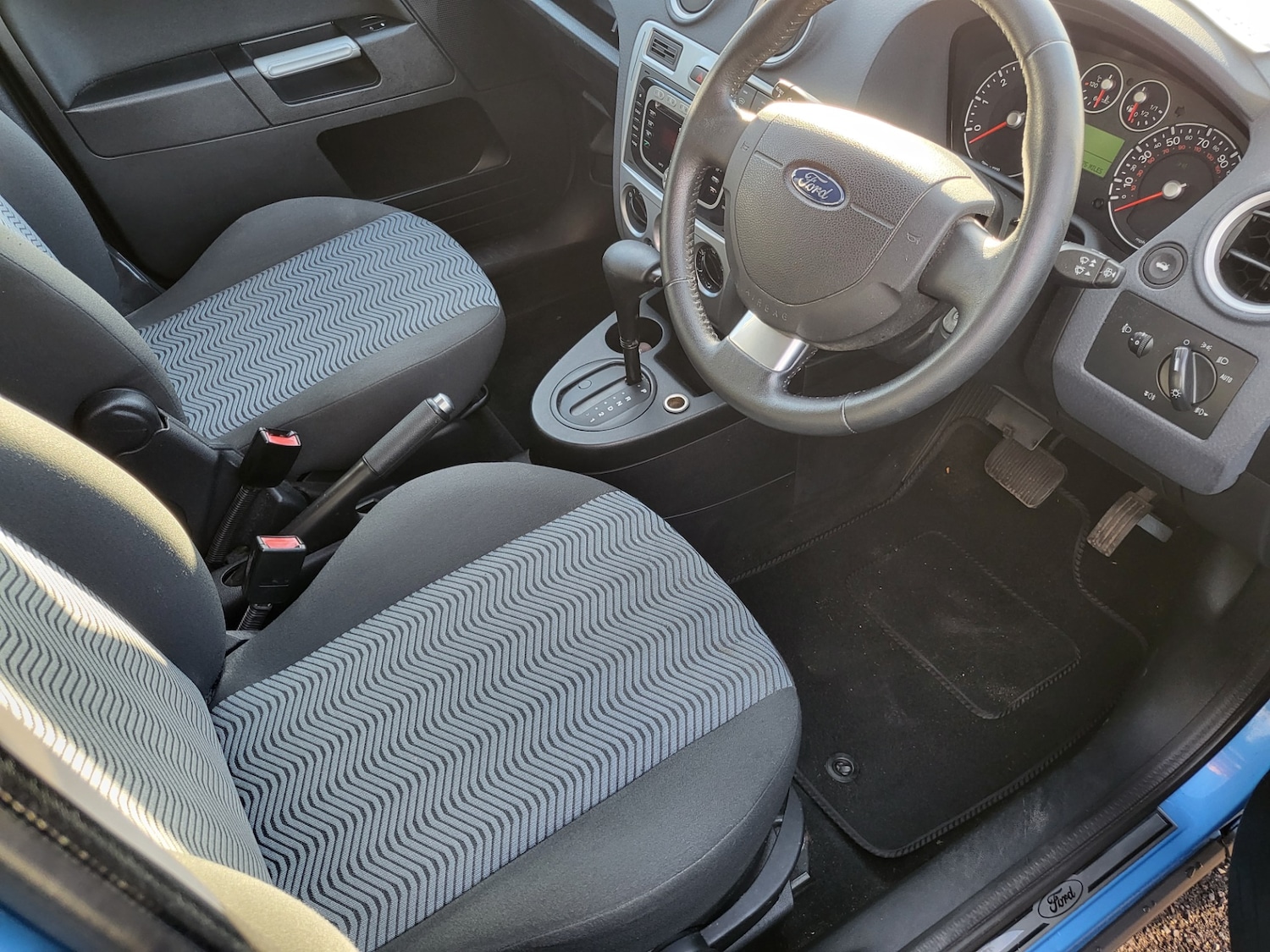 Used Ford Fusion 2009 for sale - 76362972: Photo 3