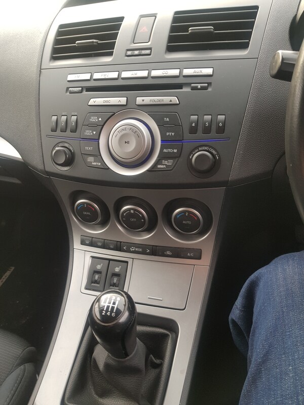 Used Mazda Mazda3 2009 for sale - 73089059: Photo 4