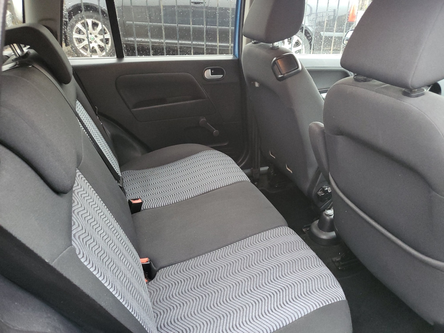 Used Ford Fusion 2009 for sale - 76878008: Photo 3