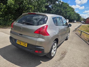 Used Peugeot 3008 2011 for sale - 79055305: Photo