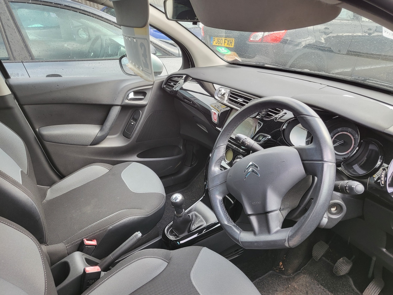 Used Citroen C3 2011 for sale - 76374802: Photo 3