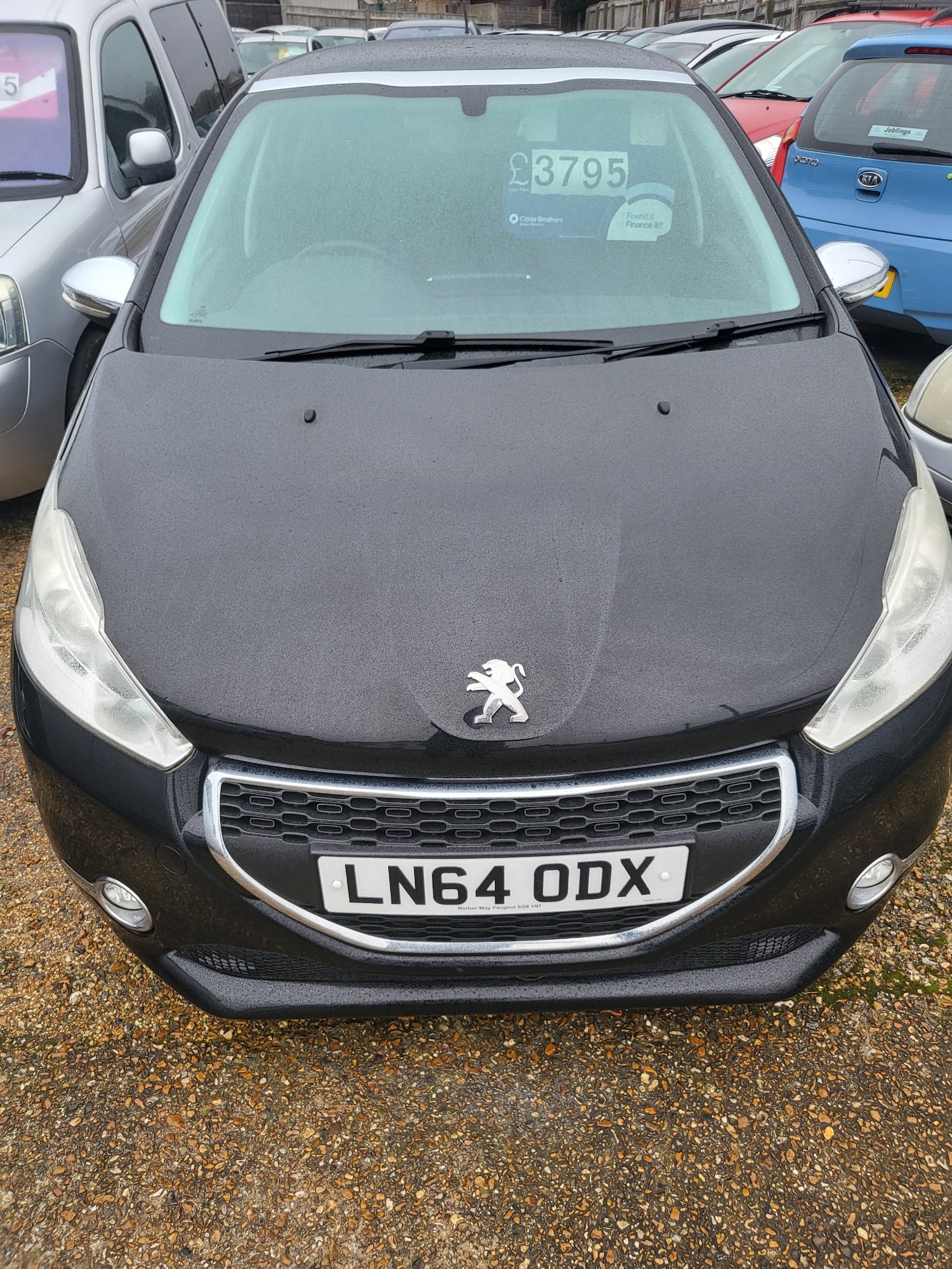 Used Peugeot 208 2014 for sale - 77159402: Photo 2