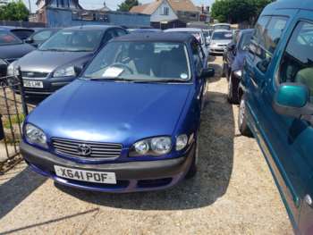2000 (X) - 1.4 VVTi Vida Liftback 5dr