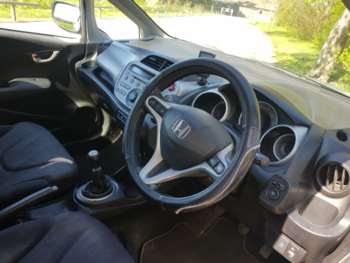 Used Honda Jazz 2010 for sale - 74286824: Photo