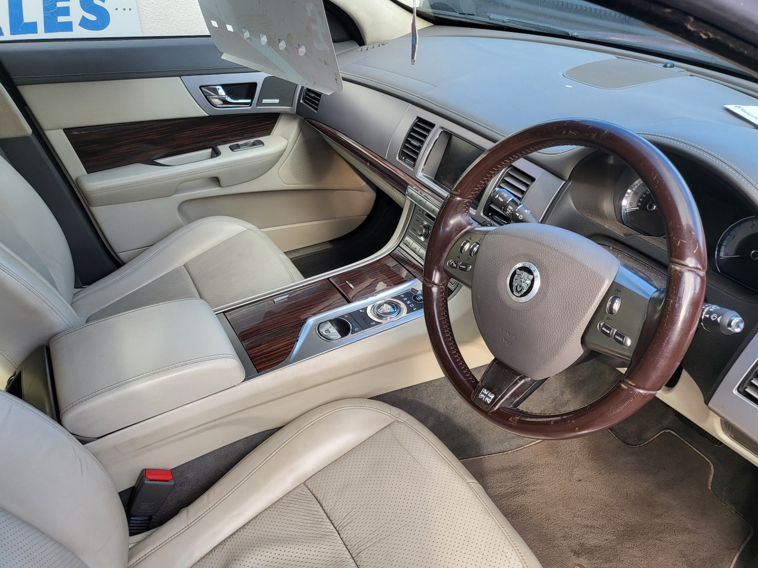 Used Jaguar XF 2009 for sale - 76375022: Photo 2