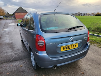 Used Citroen Xsara Picasso 2010 for sale - 76778142: Photo