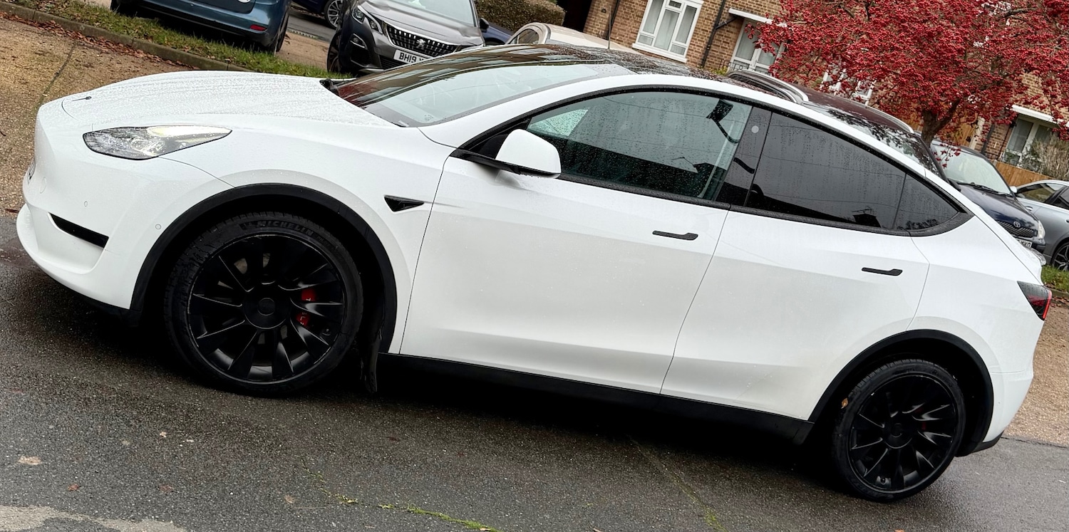 Used Tesla Model Y 2022 for sale - 76982628: Photo 3