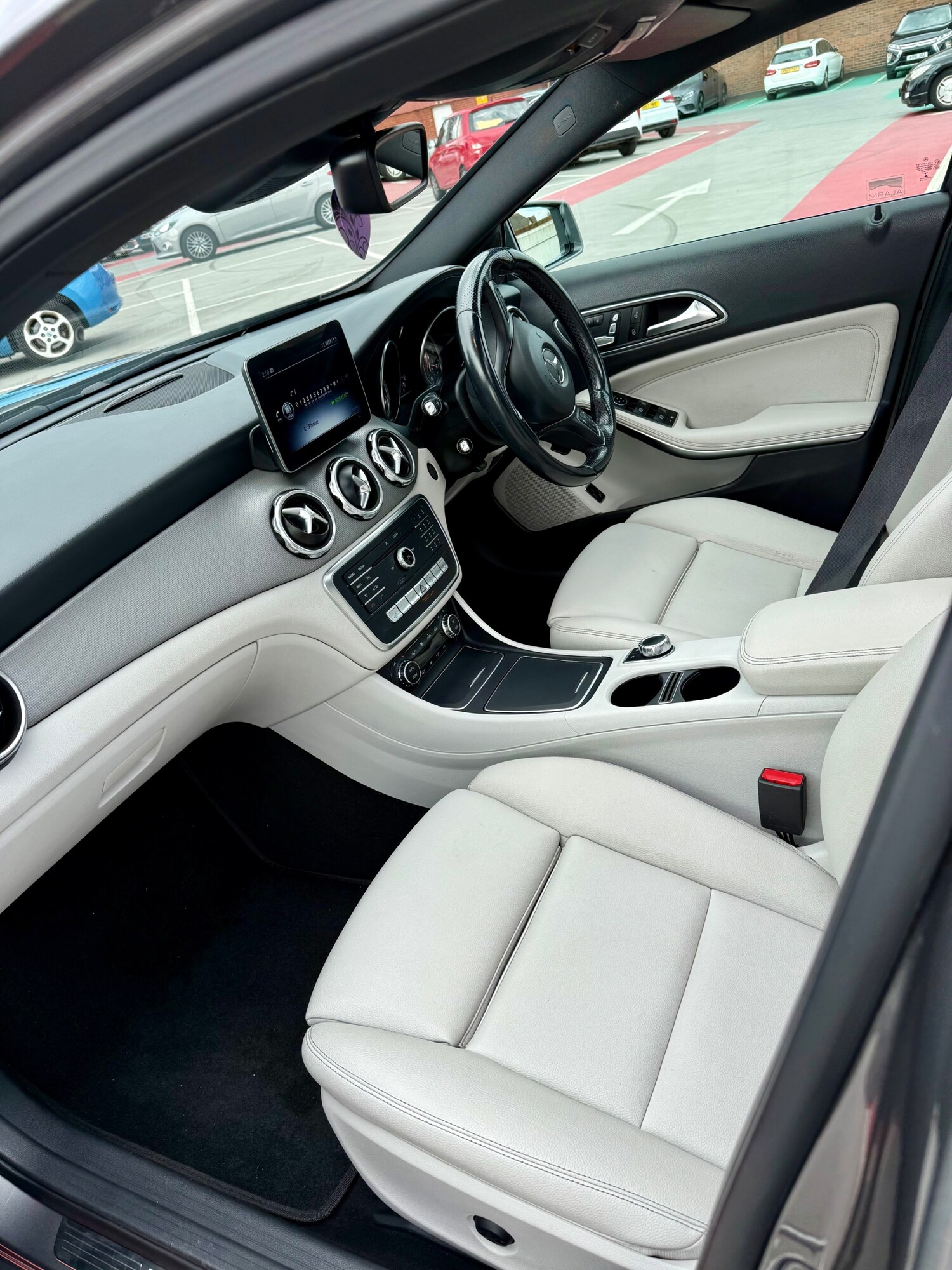 Used Mercedes-Benz GLA 2019 for sale - 76555610: Photo 10