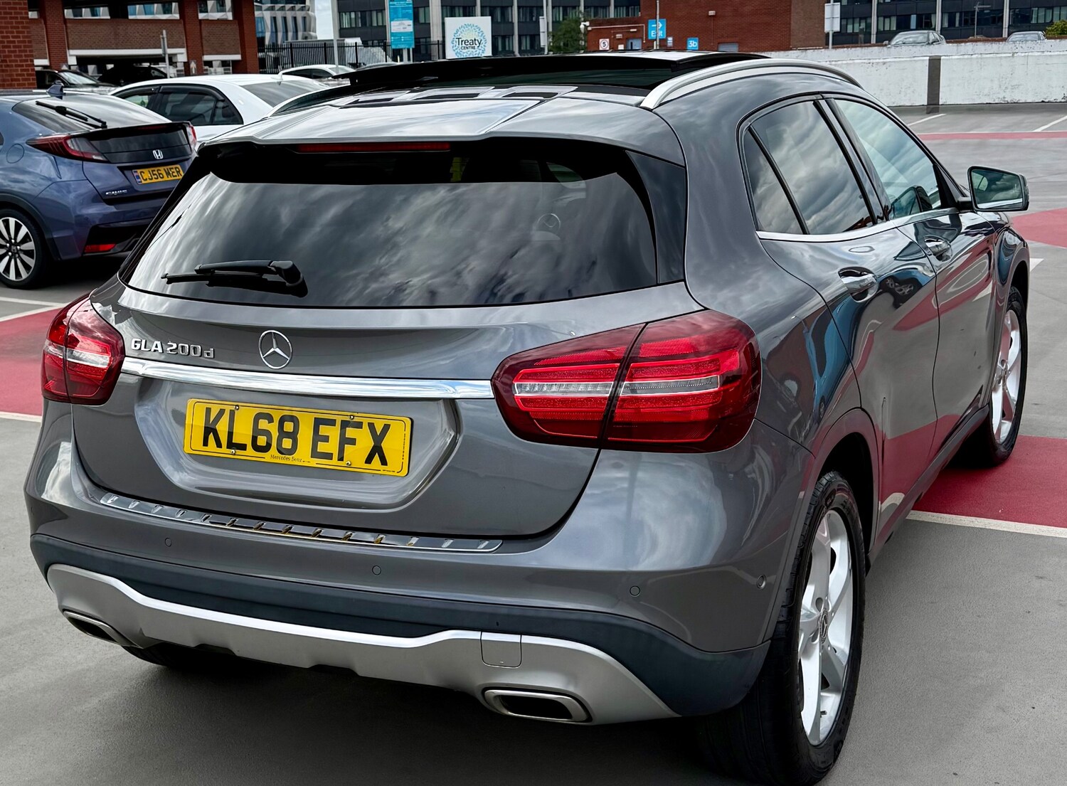 Used Mercedes-Benz GLA 2019 for sale - 76555610: Photo 7