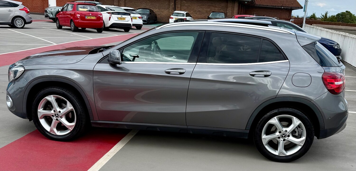 Used Mercedes-Benz GLA 2019 for sale - 76555610: Photo 8