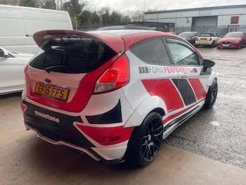 Used Ford Fiesta 2015 for sale - 76605936: Photo