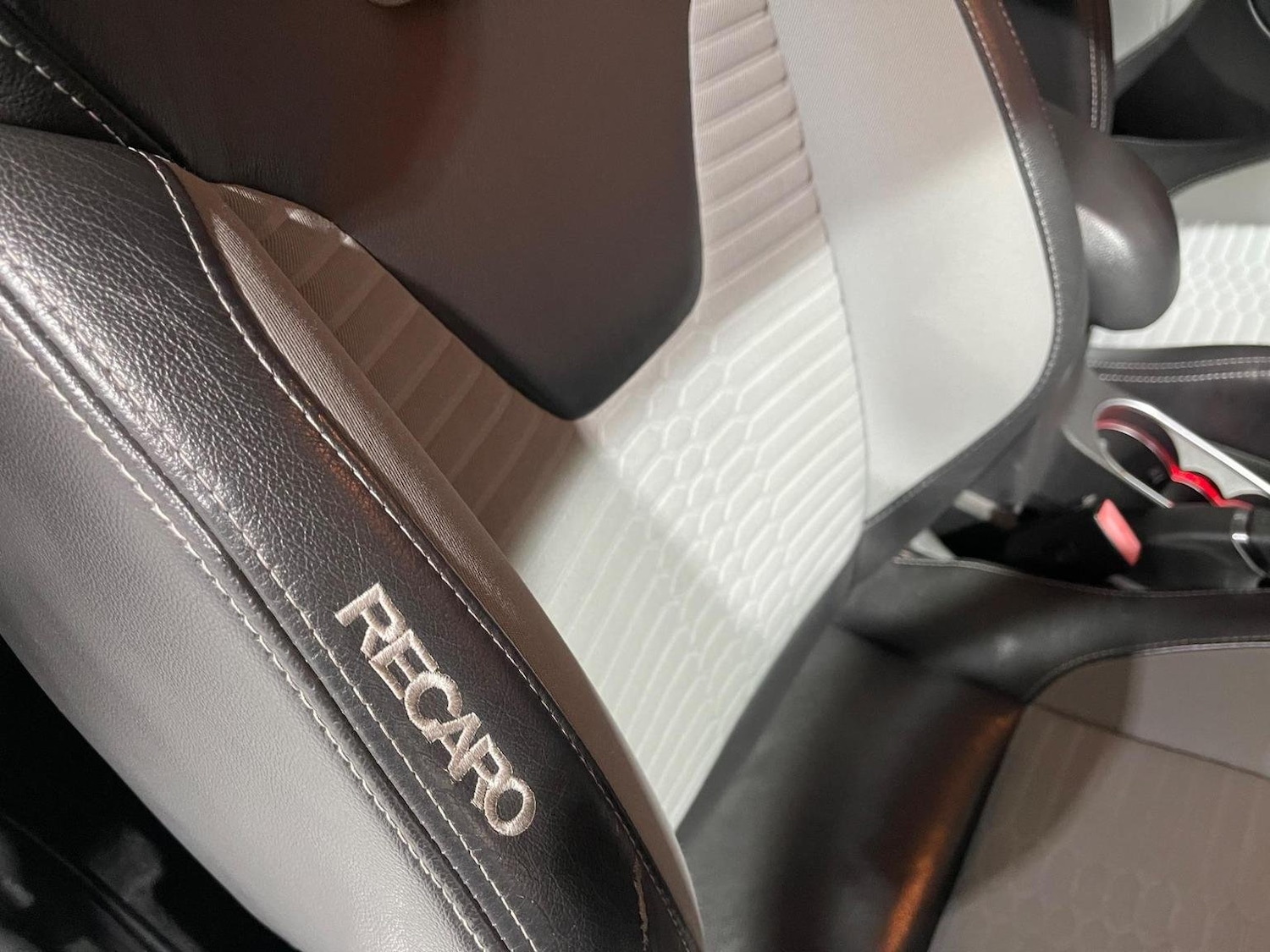 Used Ford Fiesta 2015 for sale - 76605936: Photo 49