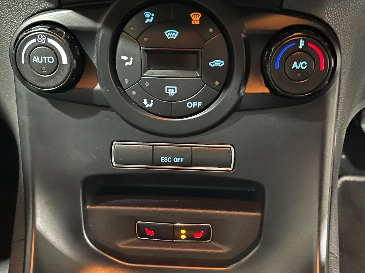 Used Ford Fiesta 2015 for sale - 76605936: Photo 54