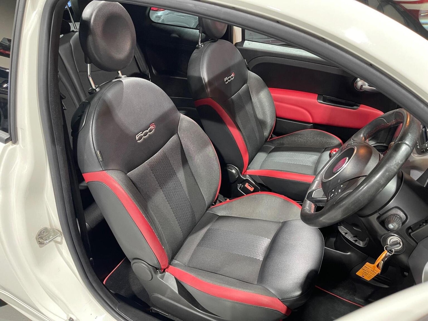 Used Fiat 500C 2014 for sale - 76793674: Photo 33