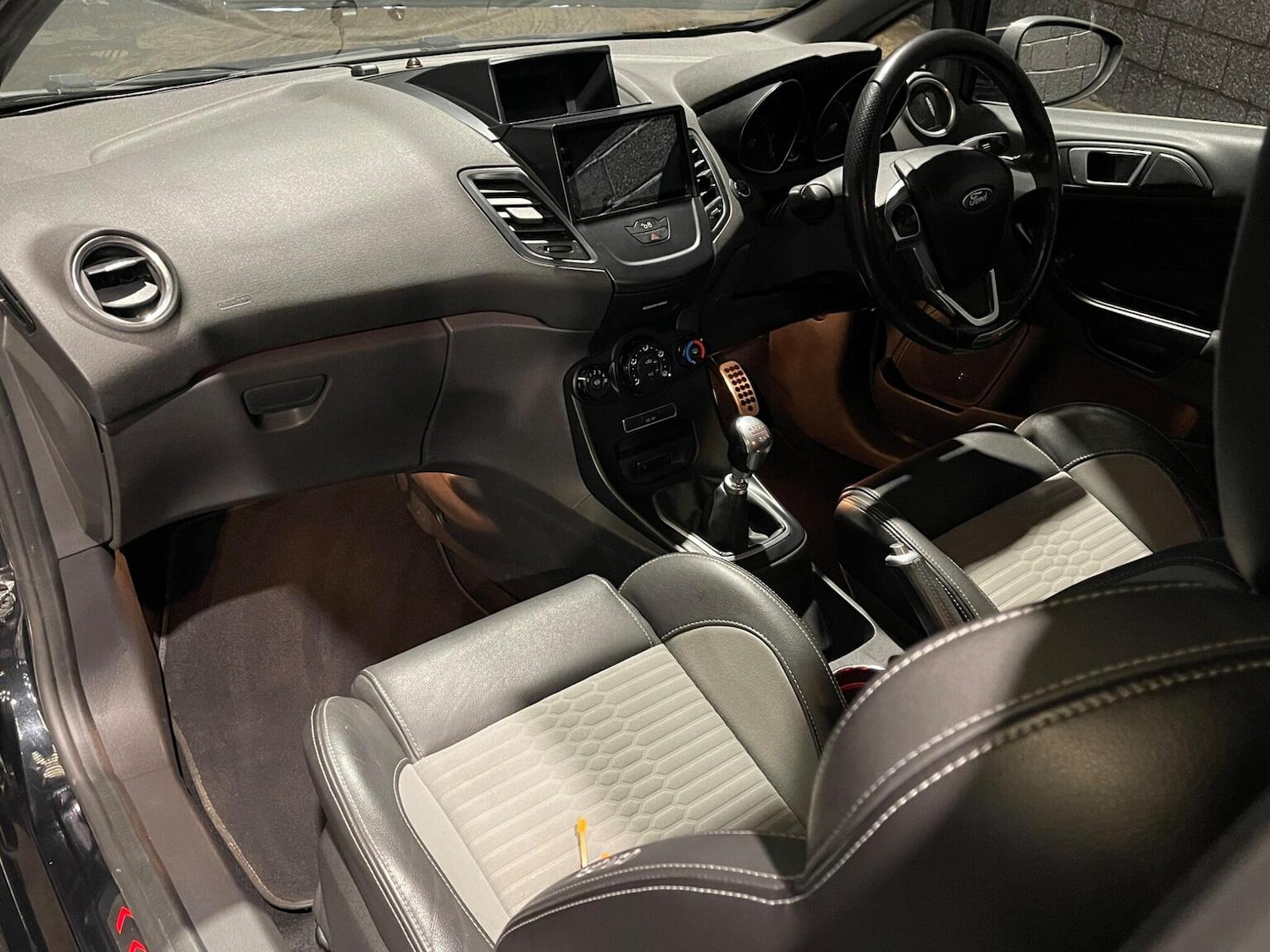 Used Ford Fiesta 2014 for sale - 77516131: Photo 25