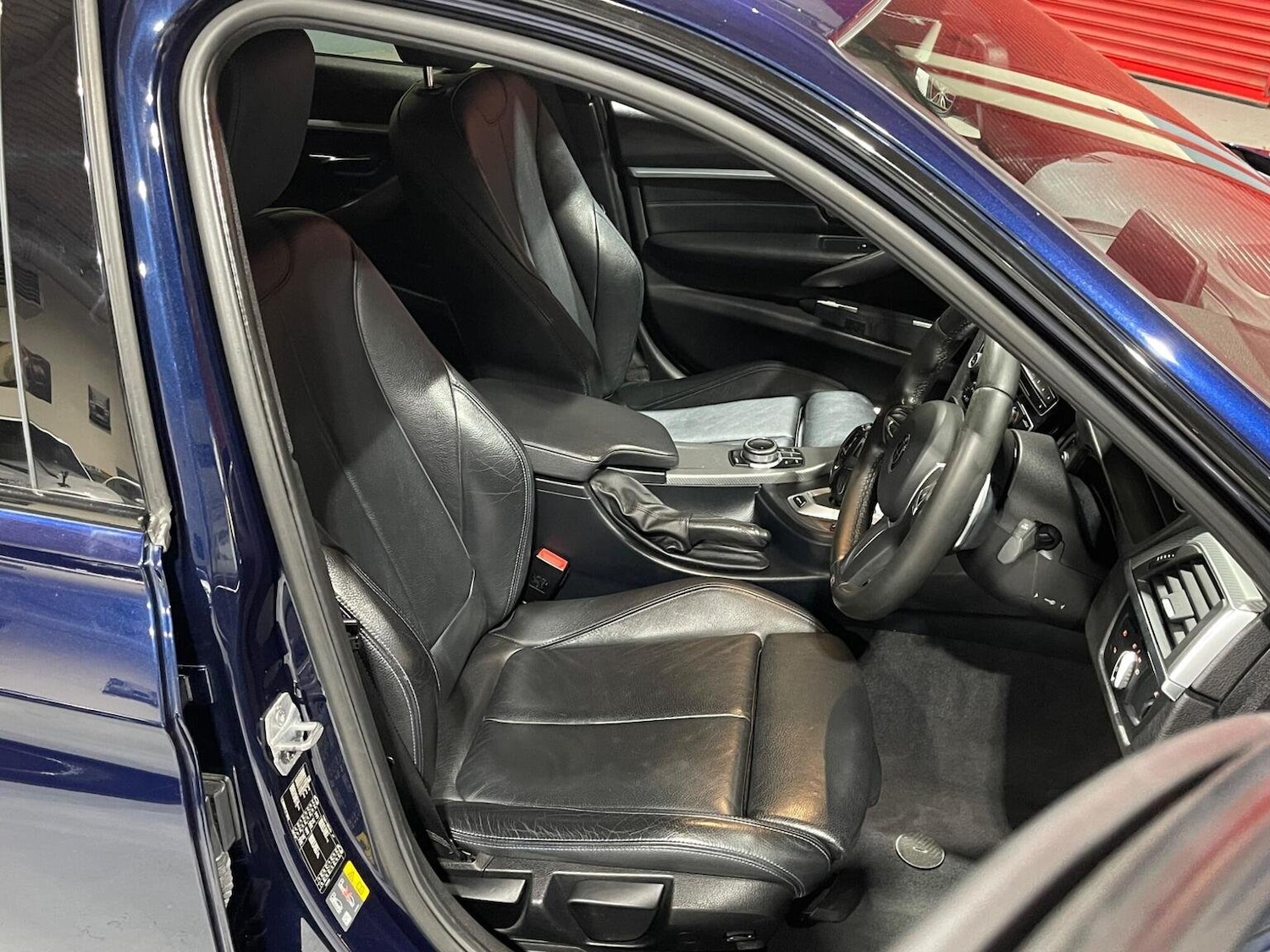 Used BMW 3 Series 2018 for sale - 76605640: Photo 44