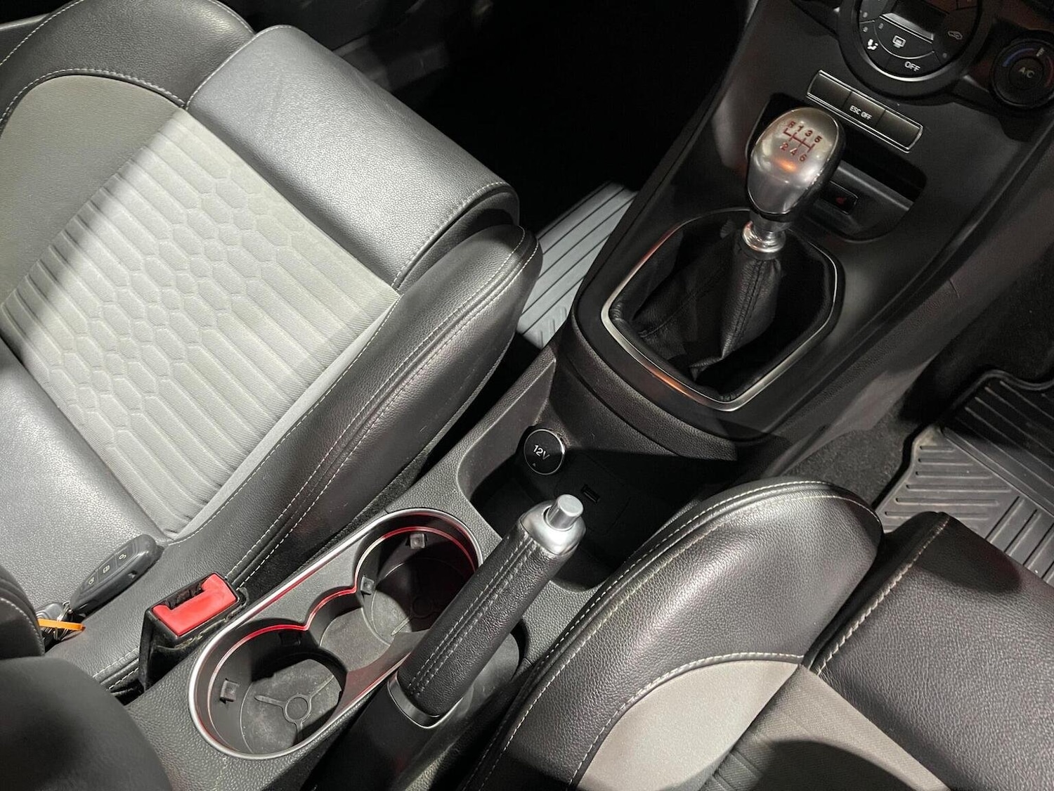 Used Ford Fiesta 2016 for sale - 76605919: Photo 42