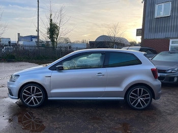 Used Volkswagen Polo 2017 for sale - 77303767: Photo