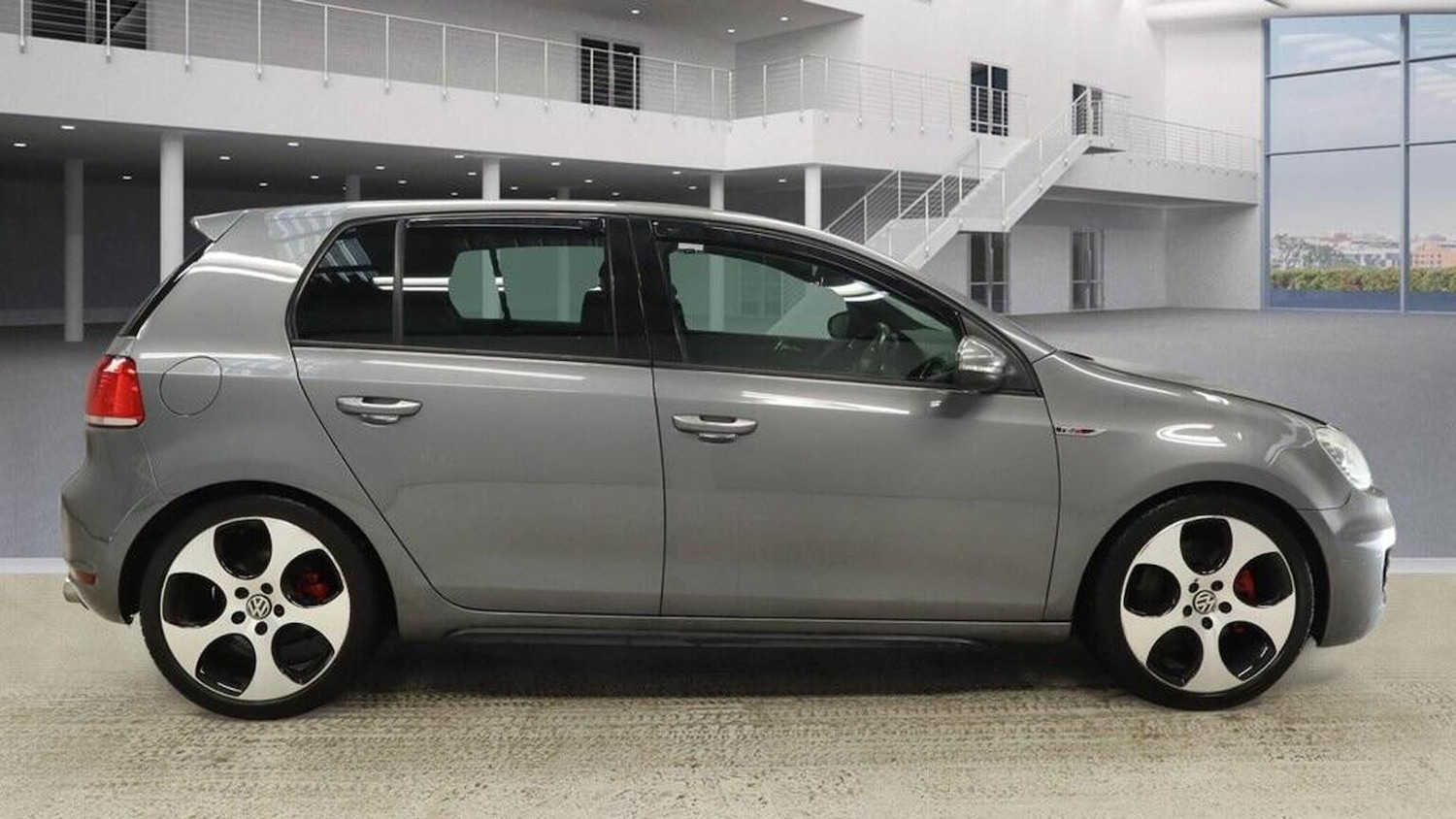 Used Volkswagen Golf 2011 for sale - 78105932: Photo 6