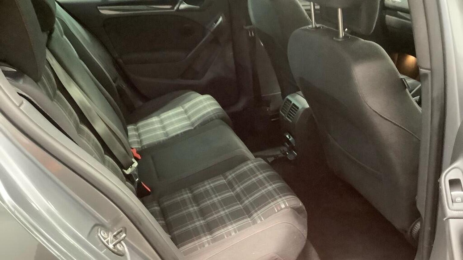 Used Volkswagen Golf 2011 for sale - 78105932: Photo 9