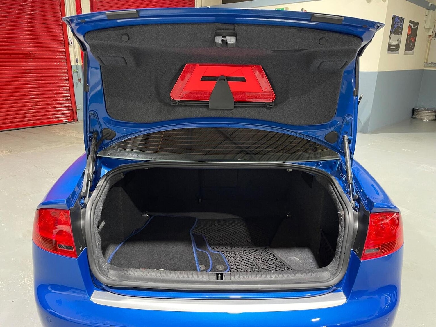 Used Audi RS4 2007 for sale - 76605685: Photo 52