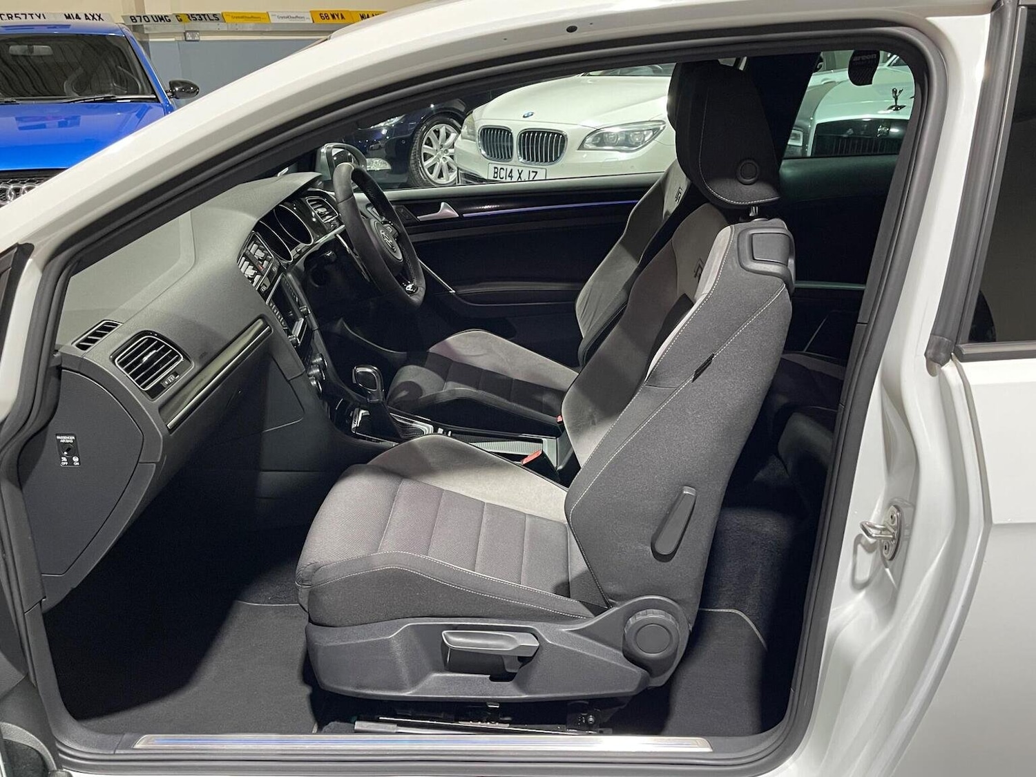 Used Volkswagen Golf 2015 for sale - 76605705: Photo 28