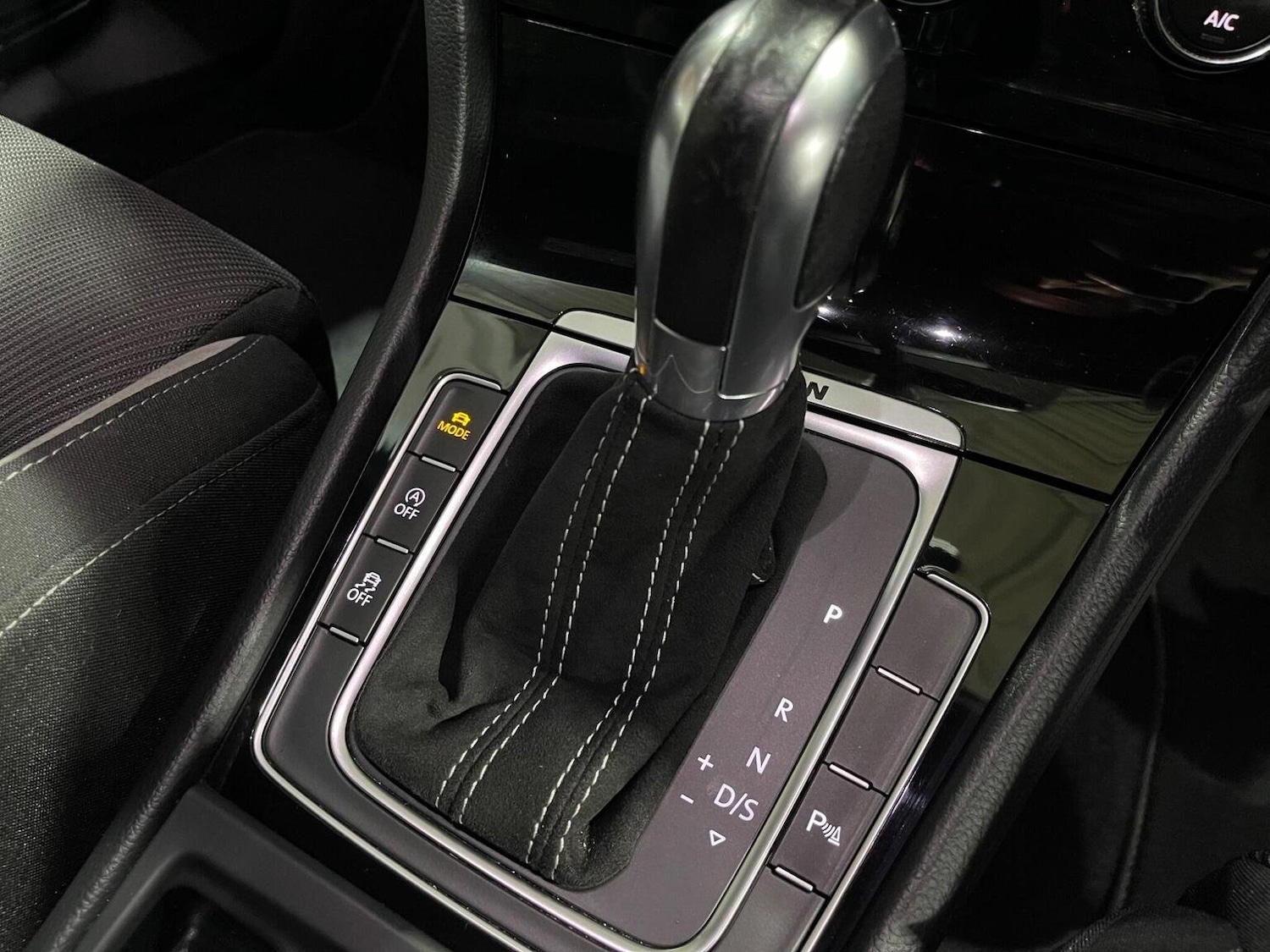 Used Volkswagen Golf 2015 for sale - 76605705: Photo 46