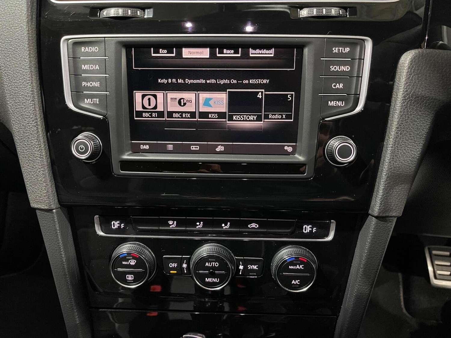 Used Volkswagen Golf 2015 for sale - 76605705: Photo 47