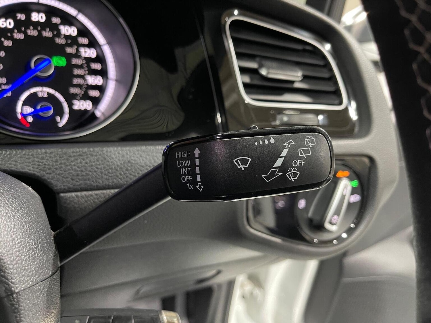 Used Volkswagen Golf 2015 for sale - 76605705: Photo 52