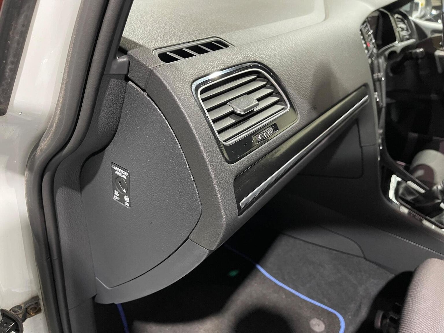 Used Volkswagen Golf 2018 for sale - 76605678: Photo 32