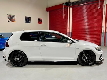 Used Volkswagen Golf 2018 for sale - 76605678: Photo