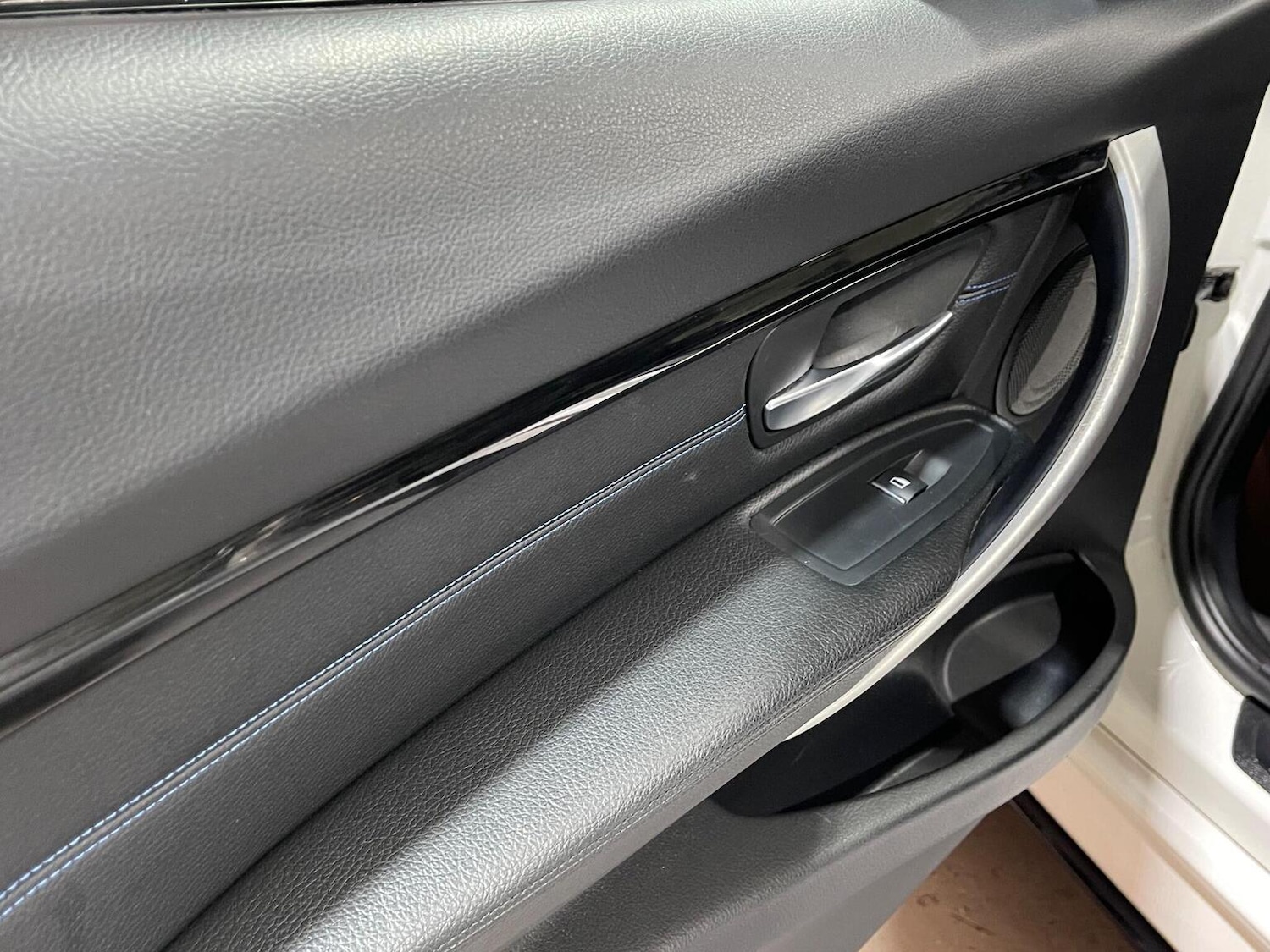 Used BMW 3 Series 2018 for sale - 76799189: Photo 27