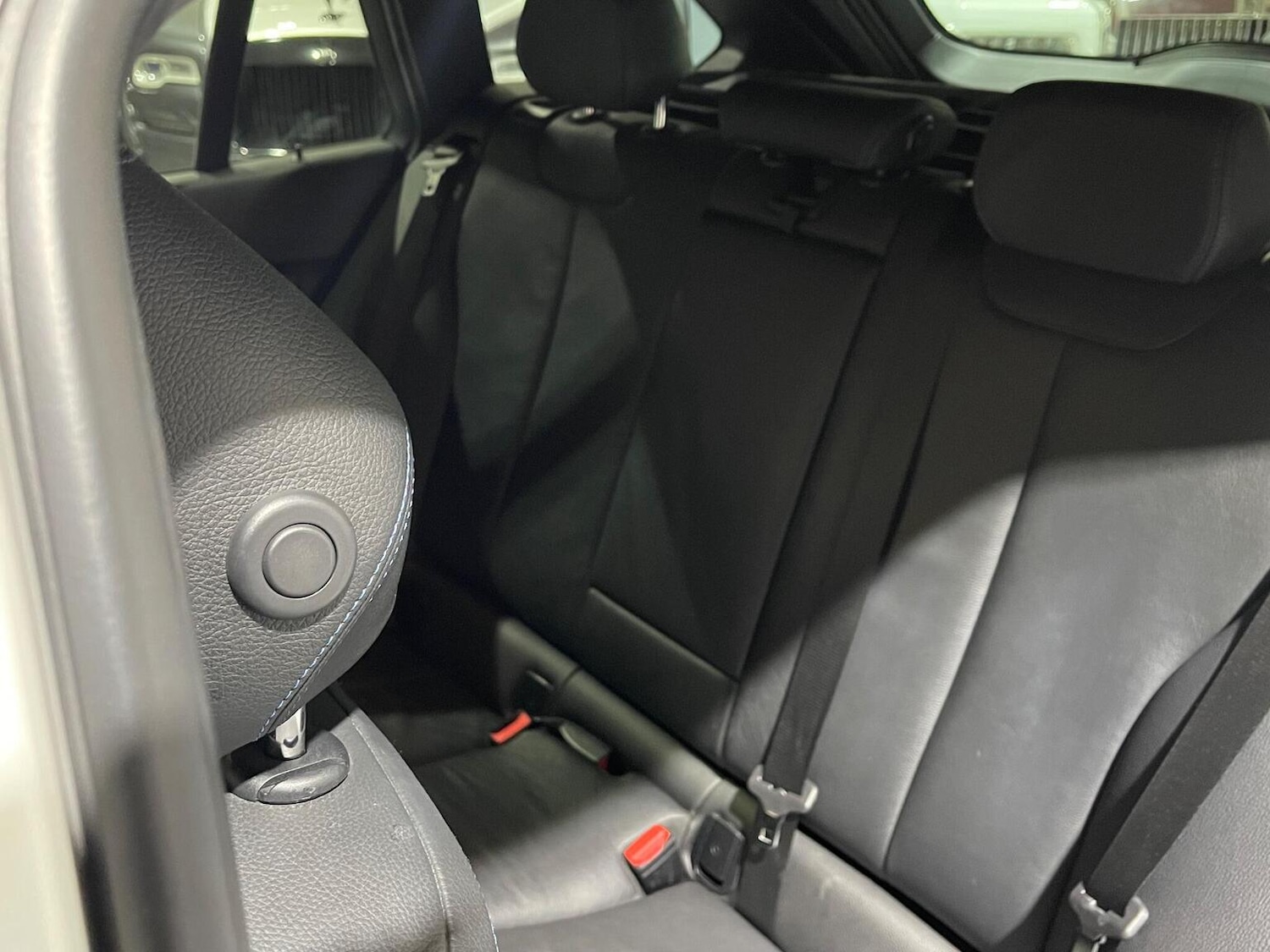 Used BMW 3 Series 2018 for sale - 76799189: Photo 34