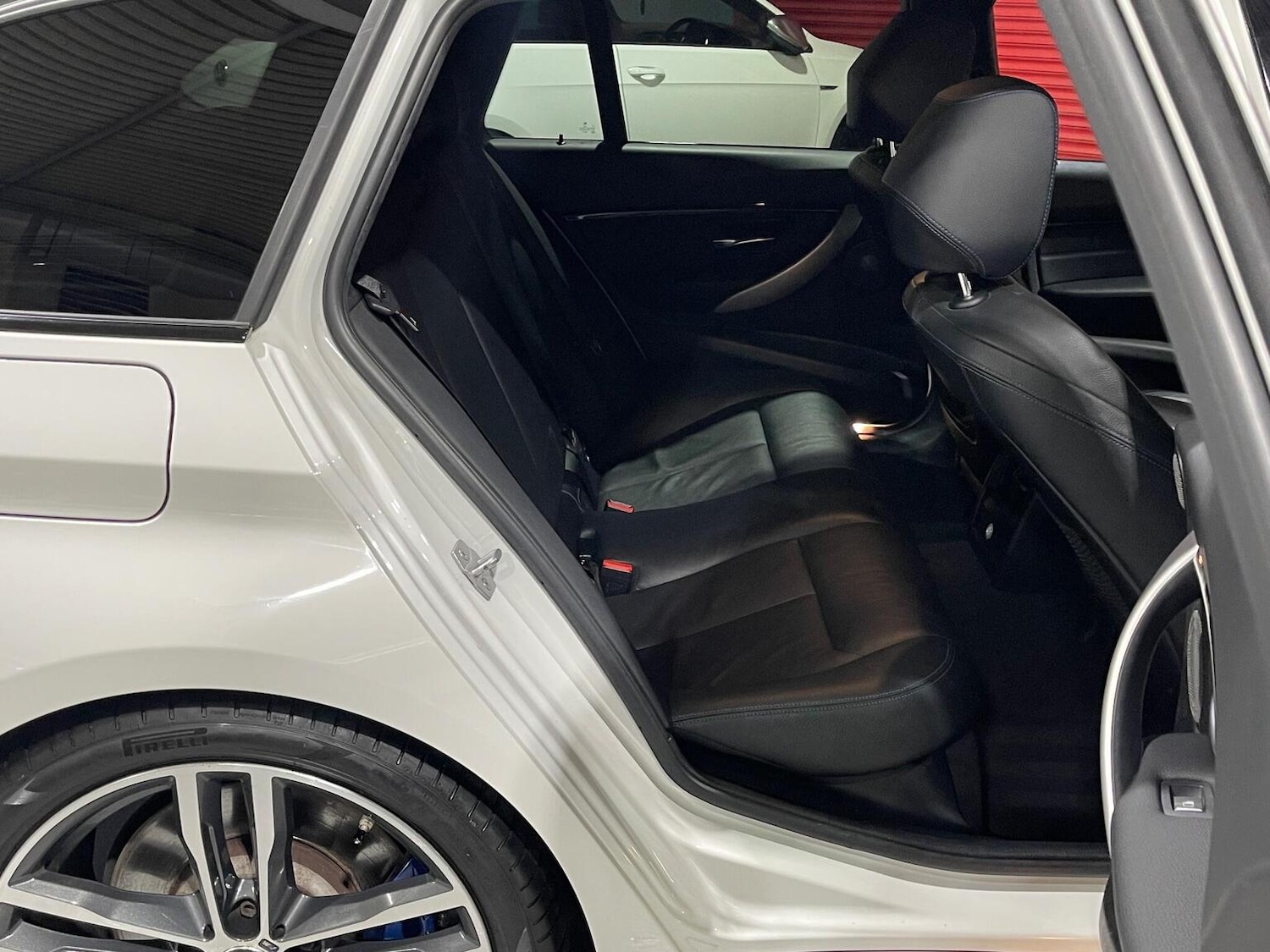 Used BMW 3 Series 2018 for sale - 76799189: Photo 42