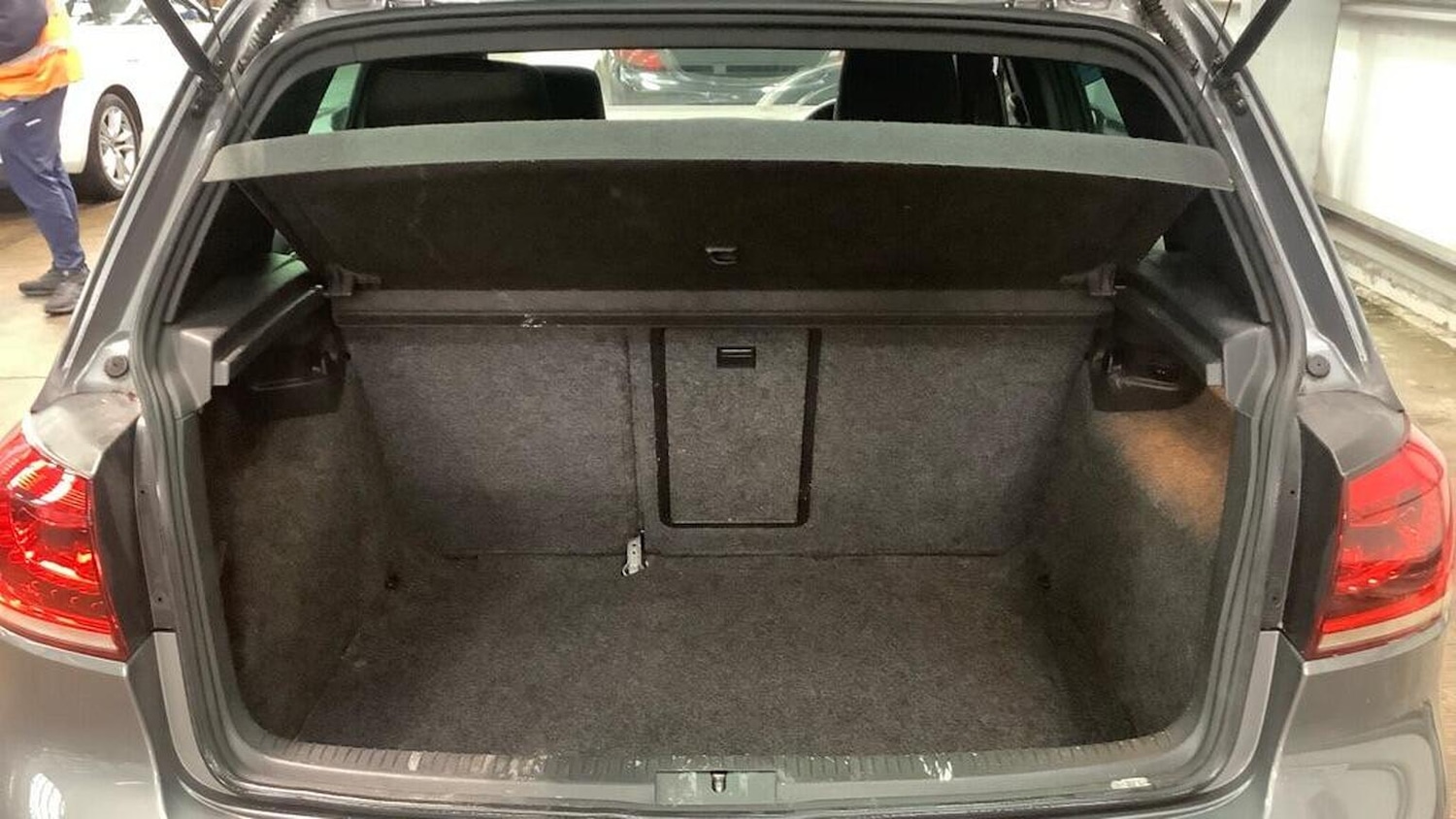 Used Volkswagen Golf 2011 for sale - 77201192: Photo 7