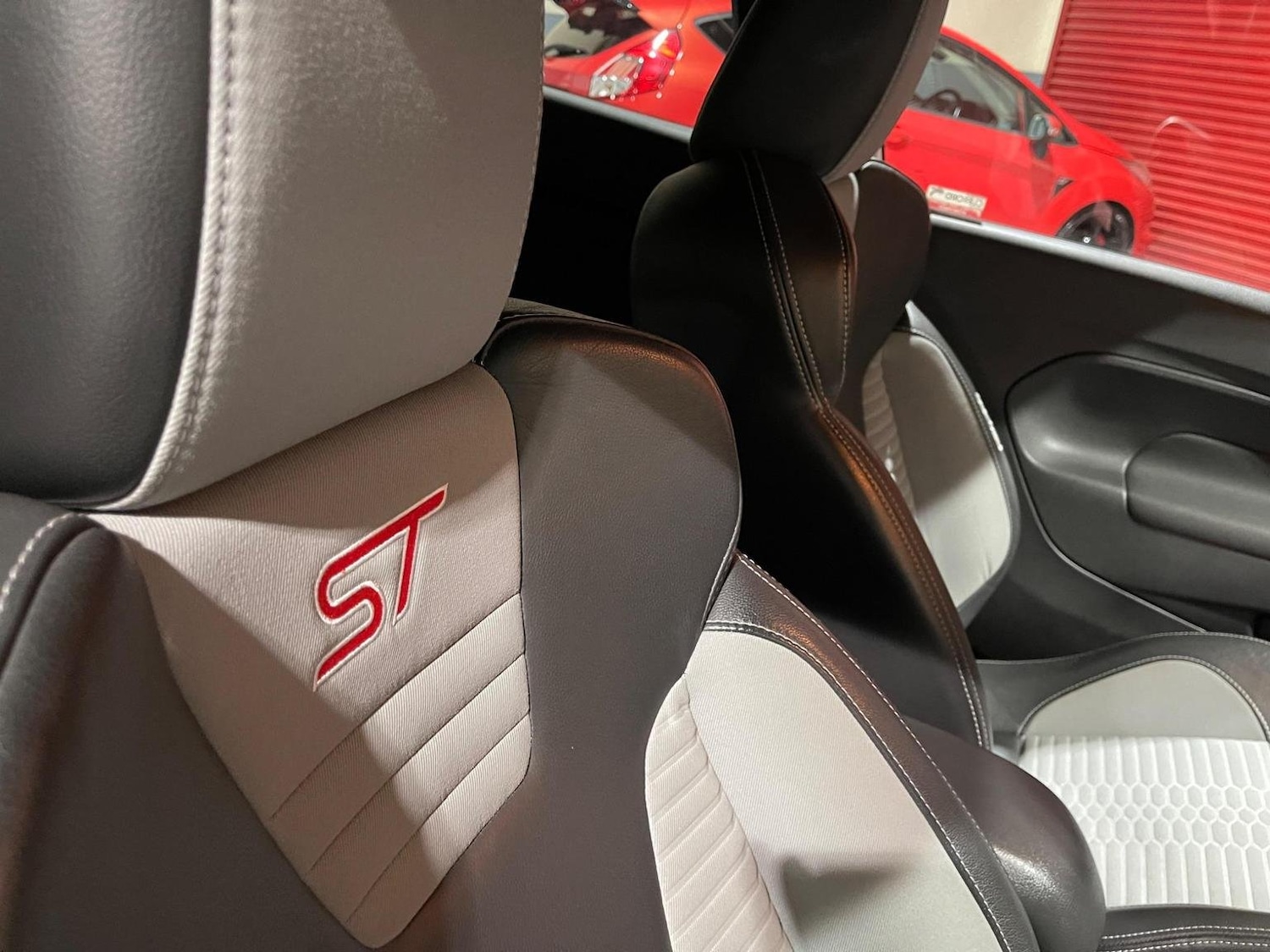 Used Ford Fiesta 2015 for sale - 76793675: Photo 50