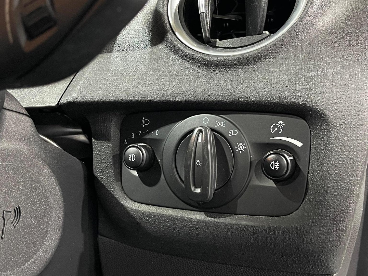 Used Ford Fiesta 2015 for sale - 76793675: Photo 52