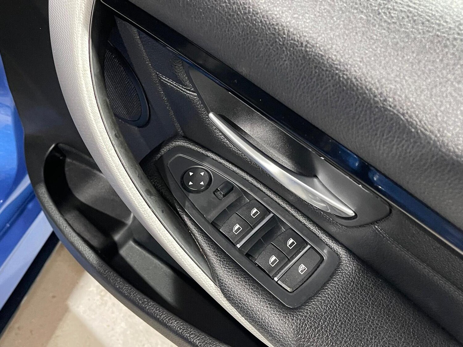 Used BMW 3 Series 2016 for sale - 77516106: Photo 43