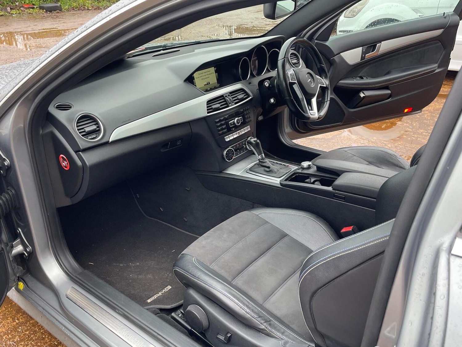 Used Mercedes-Benz C Class 2014 for sale - 76986818: Photo 13