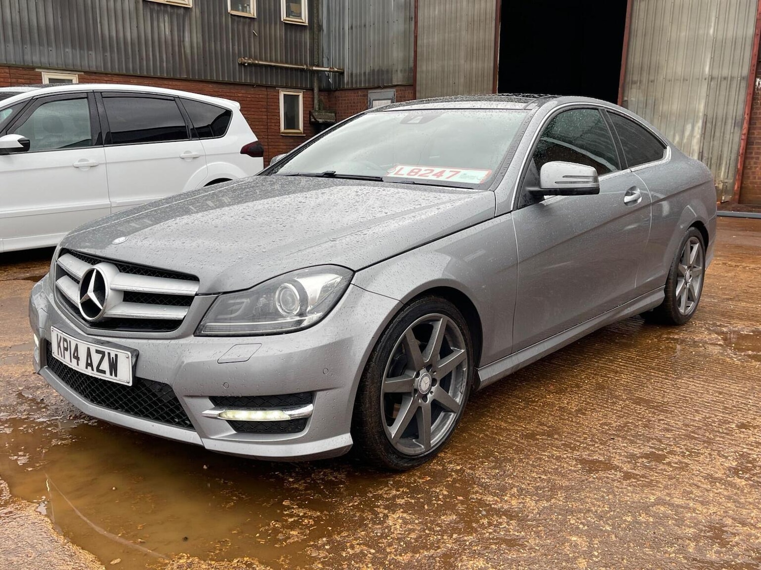 Used Mercedes-Benz C Class 2014 for sale - 76986818: Photo 7