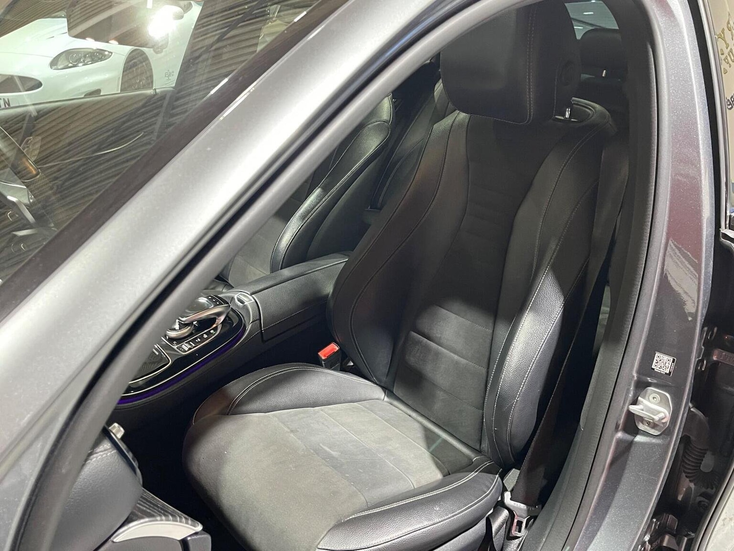 Used Mercedes-Benz E Class 2016 for sale - 76935259: Photo 31