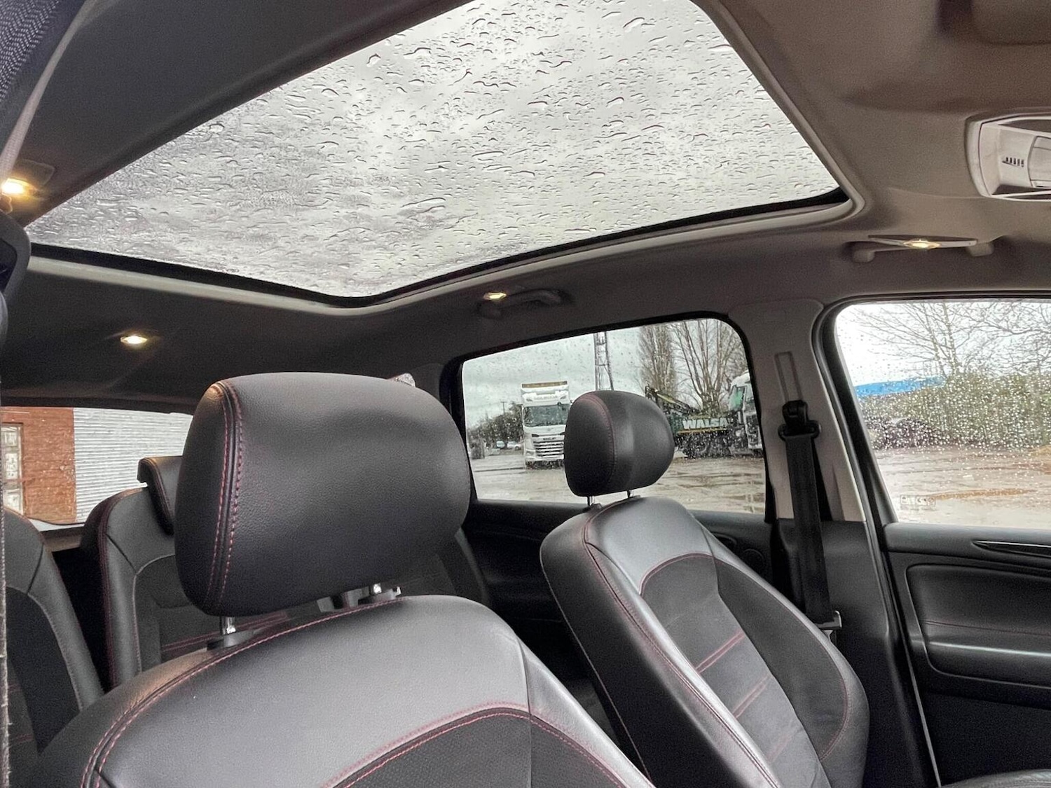 Used Ford S-Max 2011 for sale - 77277332: Photo 11