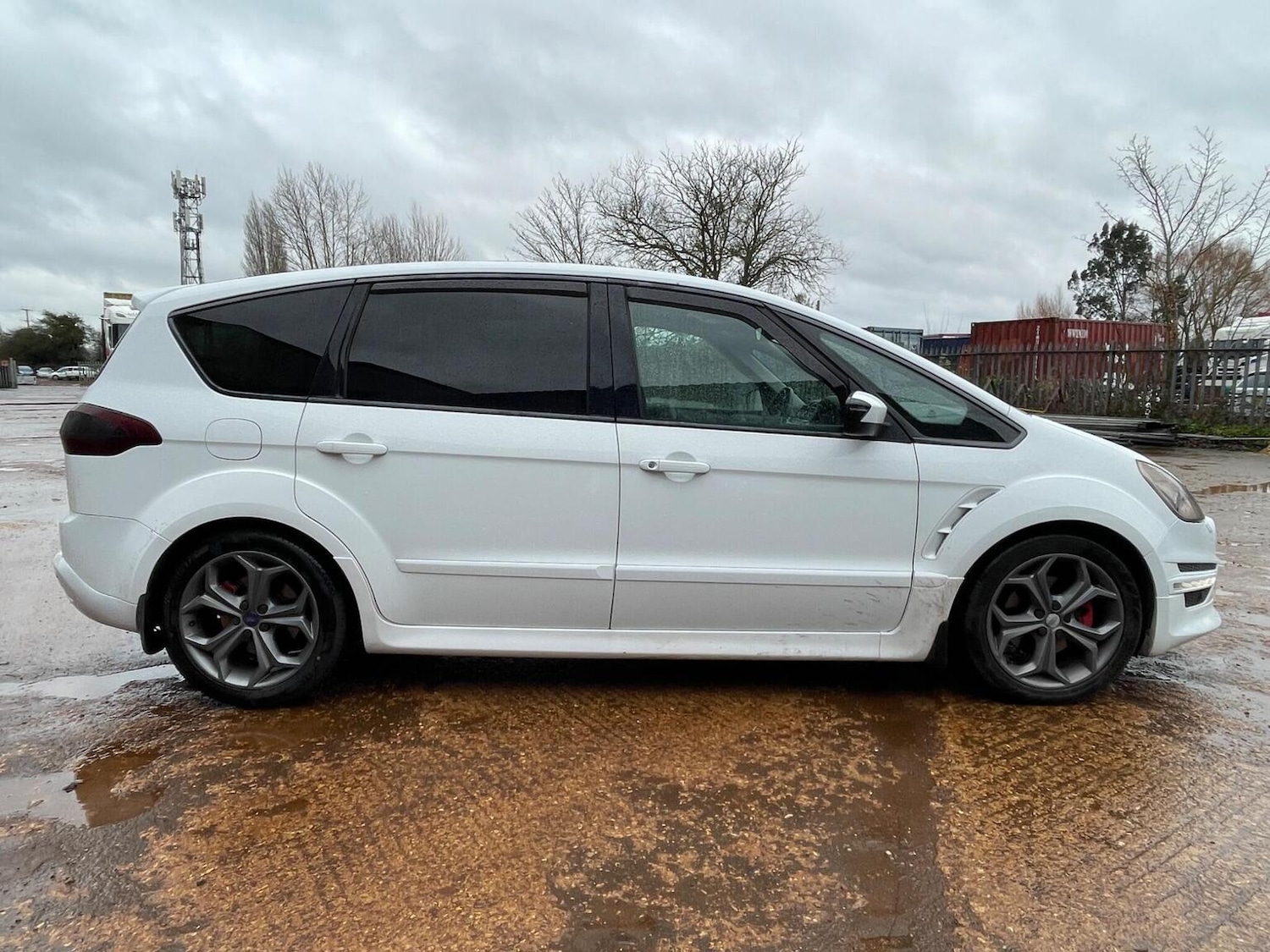 Used Ford S-Max 2011 for sale - 77277332: Photo 2