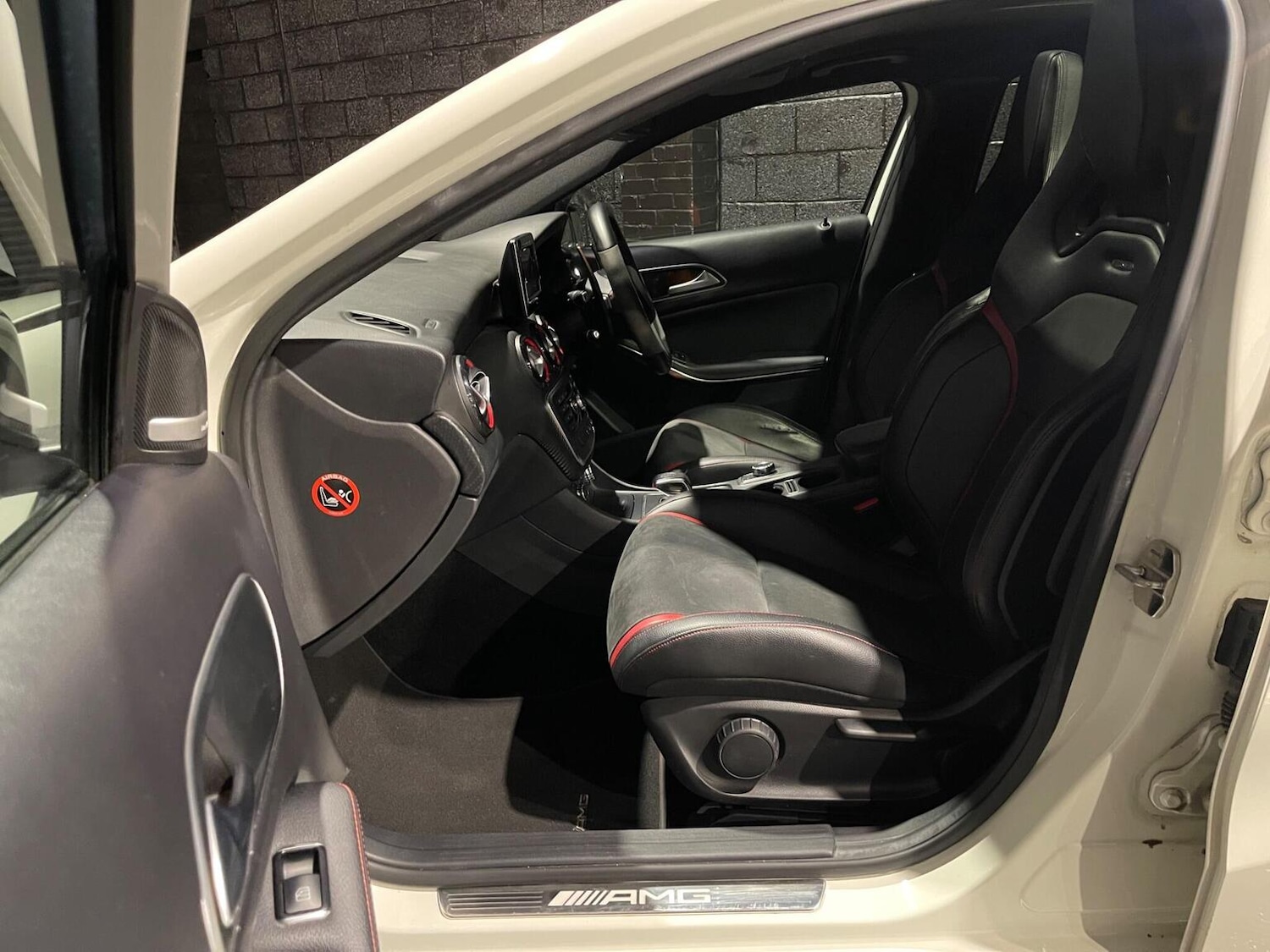 Used Mercedes-Benz A-Class 2014 for sale - 77277366: Photo 31